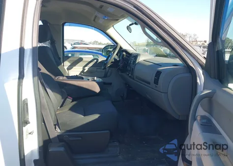 2013 Chevrolet Silverado 2500Hd Work Truck z USA, uszkodzony, nr VIN 1GC2KVCG7DZ340904